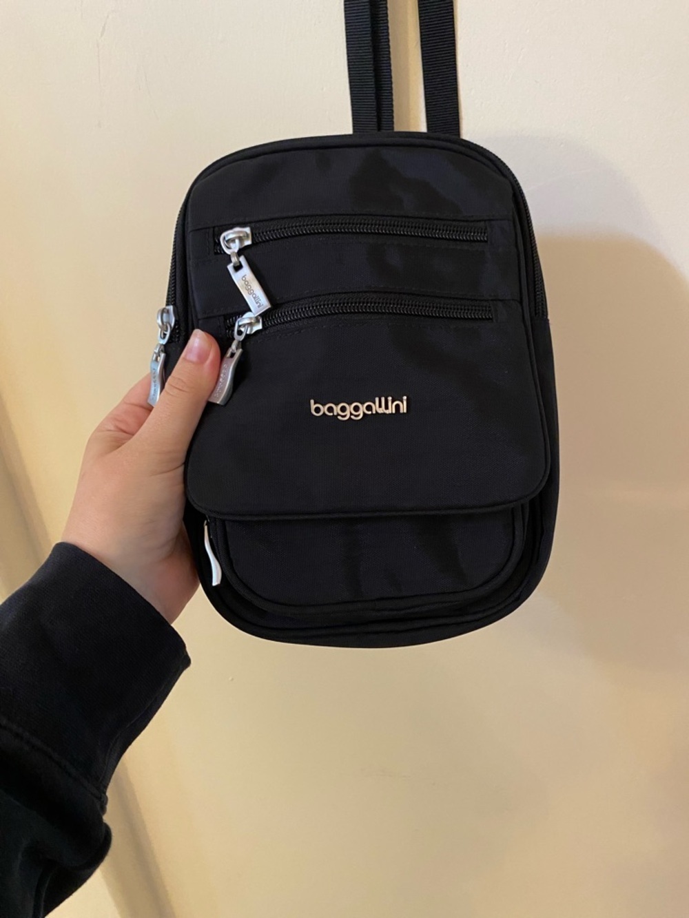 Baggallini Black Journey RFID Crossbody Travel Bag - Multi-Pocket